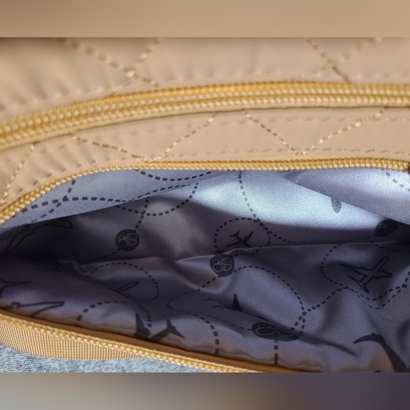 Samantha Brown Quilted Belt Sling Bag - Picture 5 of 10